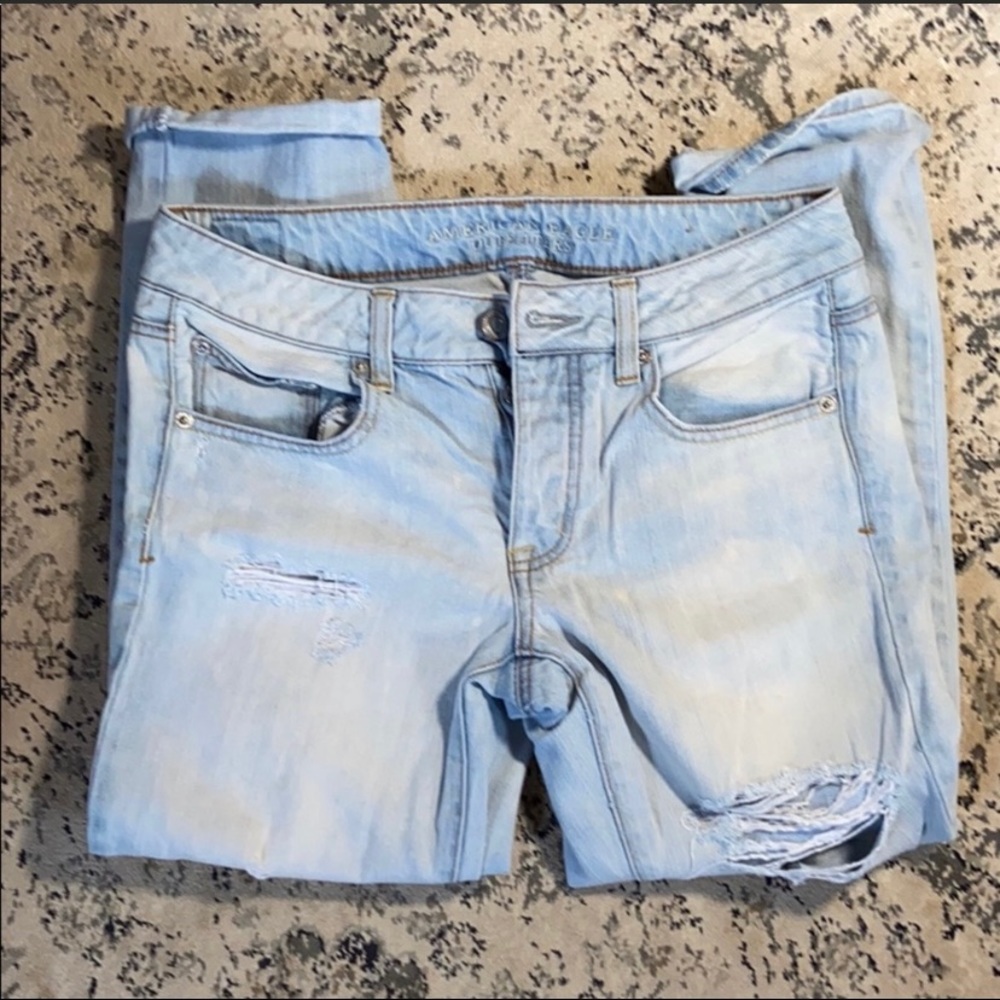 American Eagle boy cropped jeans